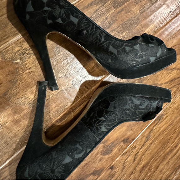 Peep Toe Heels - Picture 12 of 16